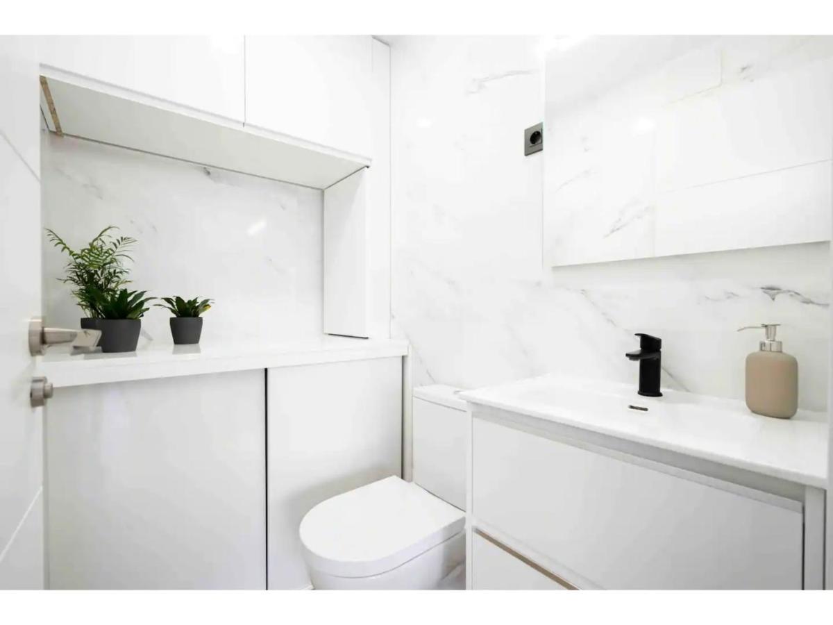 Precioso Apartamento A Pie De Calle - Retiro- Dr Laguna Madrid Exterior photo
